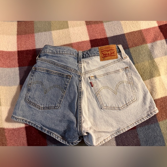 womens levi’s shorts - Picture 1 of 4